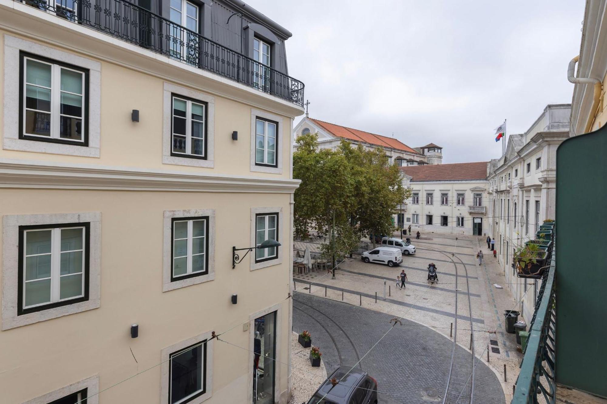 Chiado Center 1Bdr Flat By Lovelystay Lisboa Eksteriør billede