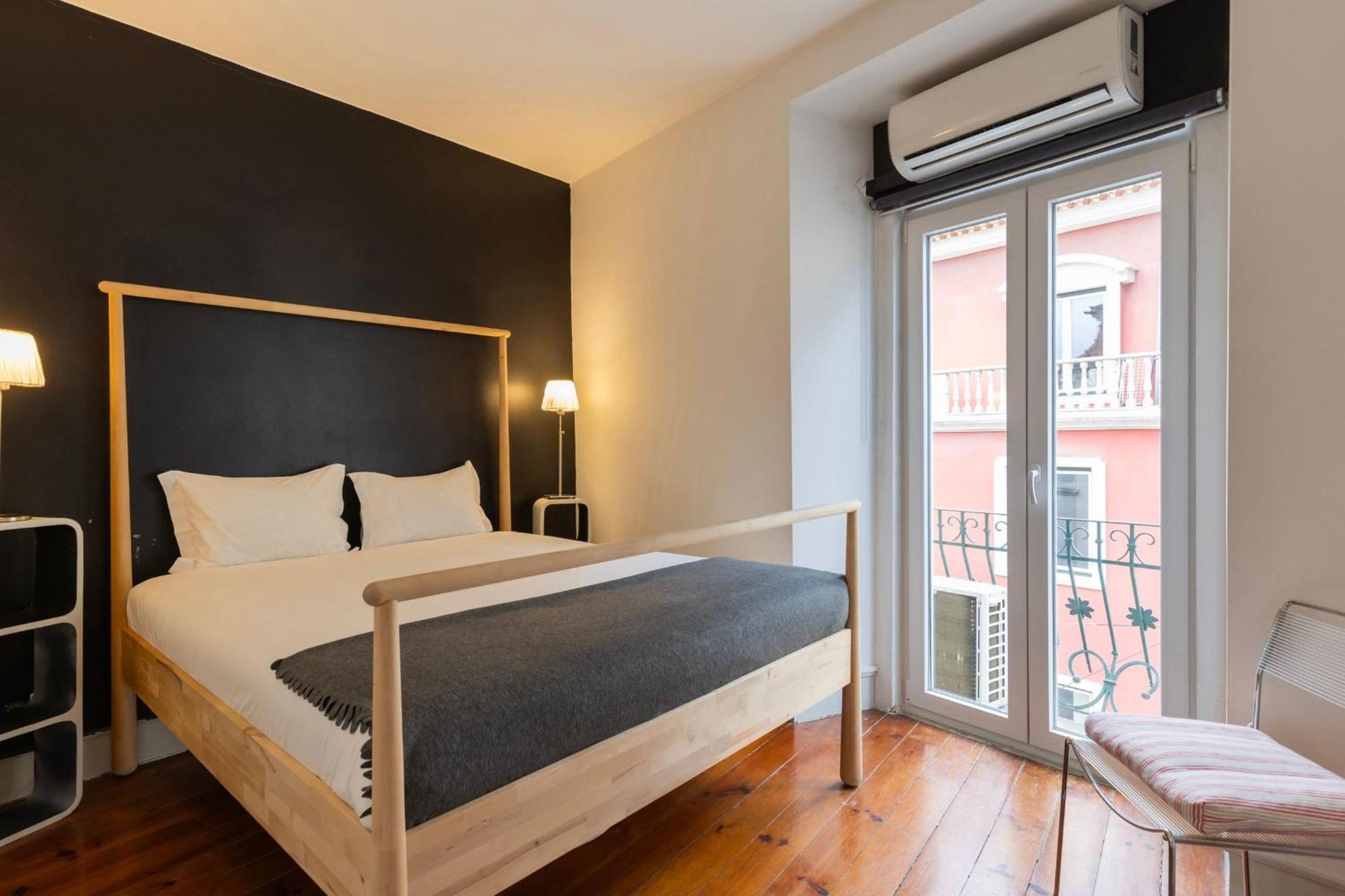 Chiado Center 1Bdr Flat By Lovelystay Lisboa Eksteriør billede